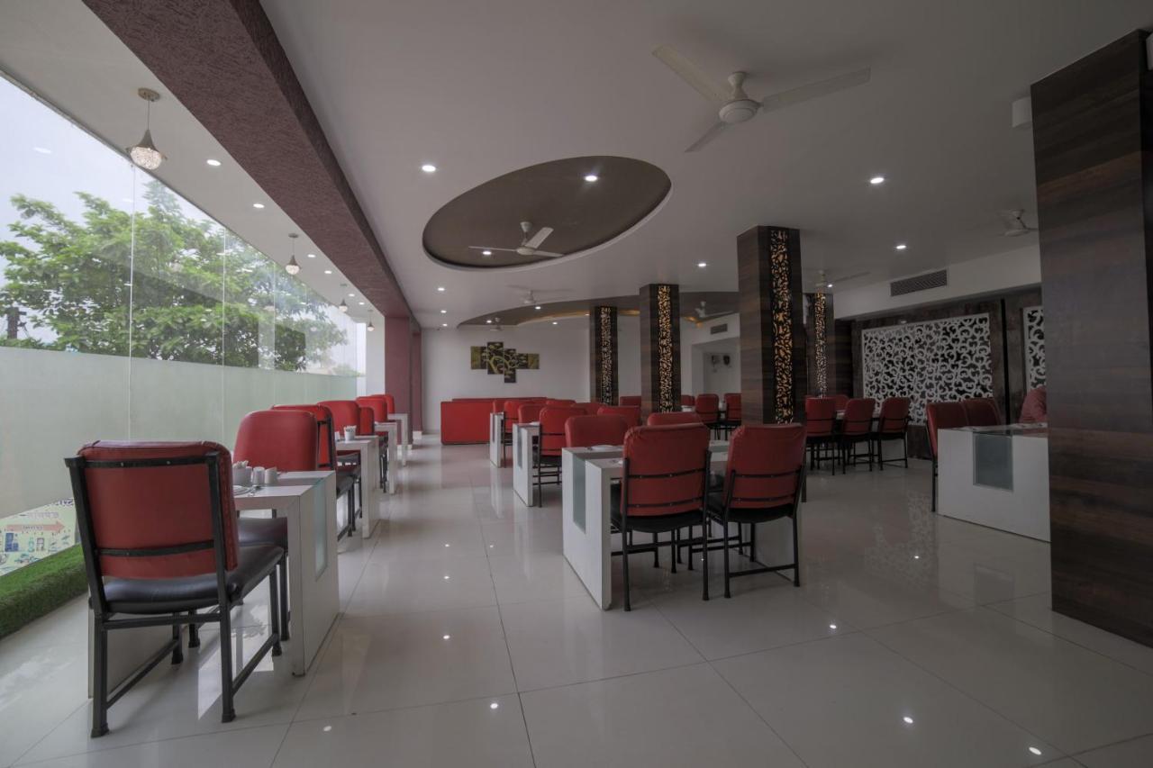 Capital O41969 Sahyog Hotel Khamtalai Экстерьер фото